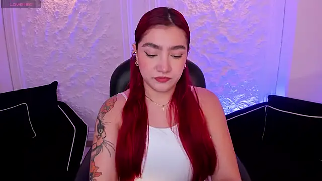 ViolettCastel online show from October 17, 7:05 pm