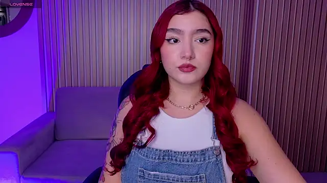 ViolettCastel online show from January 12, 6:46 pm