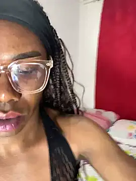 Snapshot of sweetsarabig22cm chatting on February 13, 3:24 pm sweetsarabig22cm online show from February 13, 3:24 pm