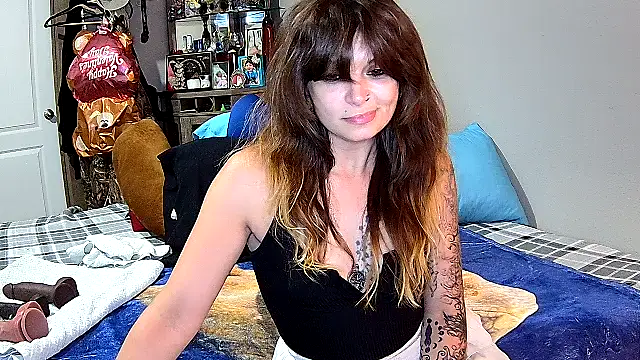 Snapshot of ZeelaXoXo chatting on April 1, 6:03 am ZeelaXoXo online show from April 1, 6:03 am