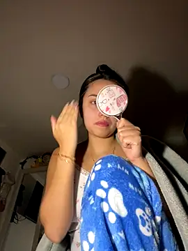 Kimmymadison- online show from October 15, 9:04 pm