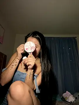 Kimmymadison- online show from December 21, 9:22 pm