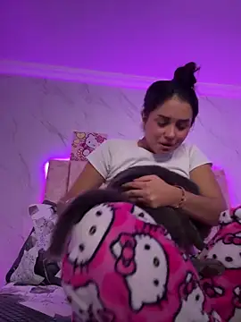 Kimmymadison- online show from May 15, 3:13 am
