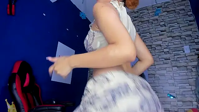 sofiacastillo01 online show from January 30, 11:24 pm