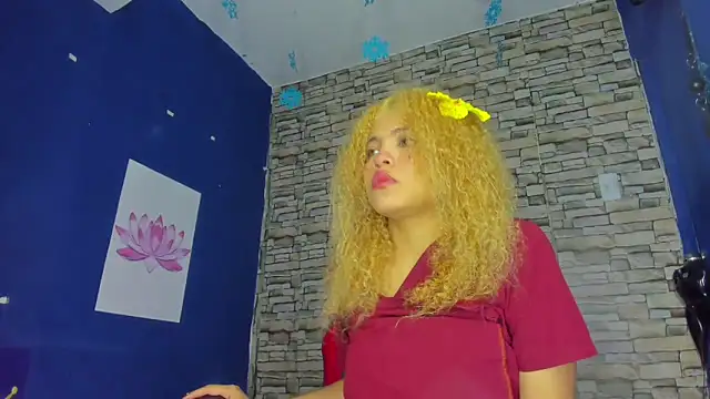 sofiacastillo01 online show from February 16, 1:05 pm