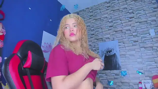 sofiacastillo01 online show from February 22, 12:40 pm