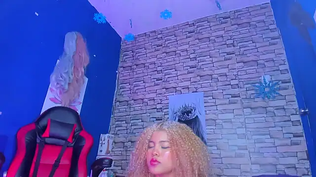 sofiacastillo01 online show from March 20, 11:23 pm