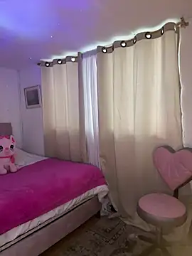 peiton steele7 online show from February 17, 6:47 pm