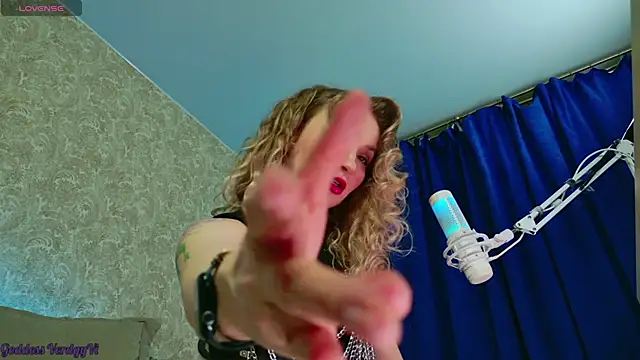 VerdgyMiller online show from December 14, 7:14 am