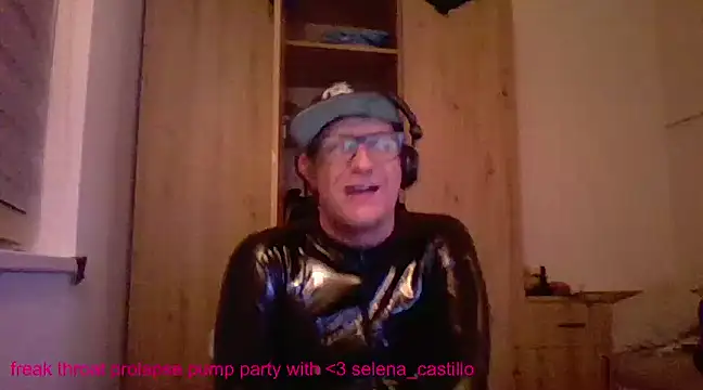 Snapshot of Bigthroaterboy chatting on January 24, 4:48 am Bigthroaterboy online show from January 24, 4:48 am