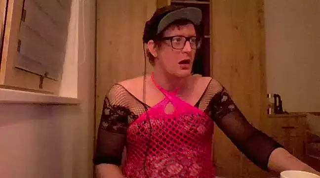 Snapshot of Bigthroaterboy chatting on January 30, 8:21 pm Bigthroaterboy online show from January 30, 8:21 pm