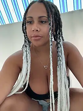 Snapshot of HaileyDiana chatting on September 29, 12:54 pm HaileyDiana online show from September 29, 12:54 pm