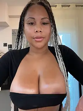 Snapshot of HaileyDiana chatting on October 14, 12:50 pm HaileyDiana online show from October 14, 12:50 pm