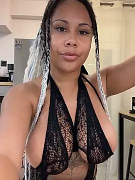 Snapshot of HaileyDiana chatting on October 23, 5:12 pm HaileyDiana online show from October 23, 5:12 pm