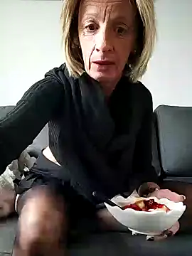 Snapshot of tatianasexymilf chatting on April 13, 3:06 pm tatianasexymilf online show from April 13, 3:06 pm