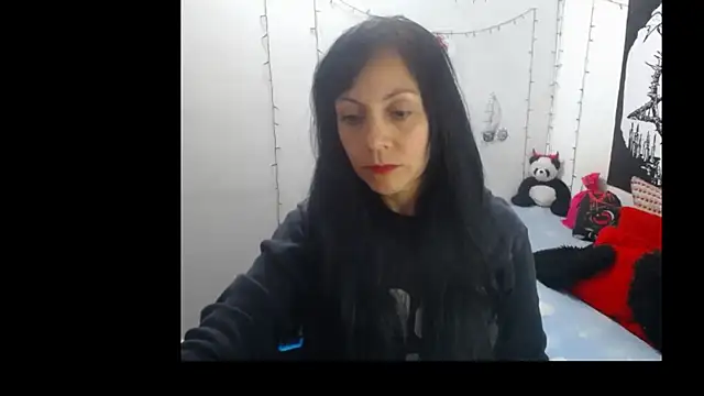 Snapshot of lili_peach chatting on January 30, 11:45 pm lili peach online show from January 30, 11:45 pm