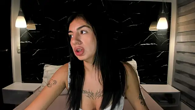 Snapshot of ANTONELLA__ROUSE_ chatting on December 22, 4:39 am ANTONELLA ROUSE online show from December 22, 4:39 am