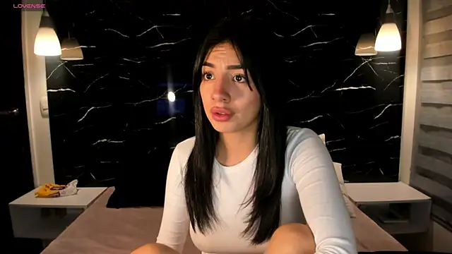 Snapshot of ANTONELLA__ROUSE_ chatting on December 27, 7:51 am ANTONELLA ROUSE online show from December 27, 7:51 am