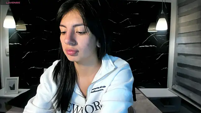 Snapshot of ANTONELLA__ROUSE_ chatting on December 29, 8:22 am ANTONELLA ROUSE online show from December 29, 8:22 am
