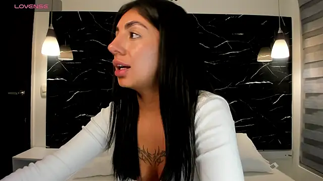 Snapshot of ANTONELLA__ROUSE_ chatting on March 15, 3:29 am ANTONELLA ROUSE online show from March 15, 3:29 am