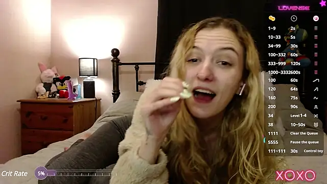 EllieeRose online show from December 16, 1:32 pm