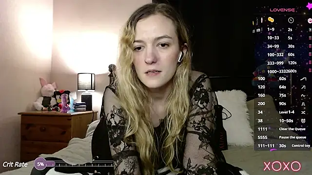 EllieeRose online show from February 11, 8:10 pm
