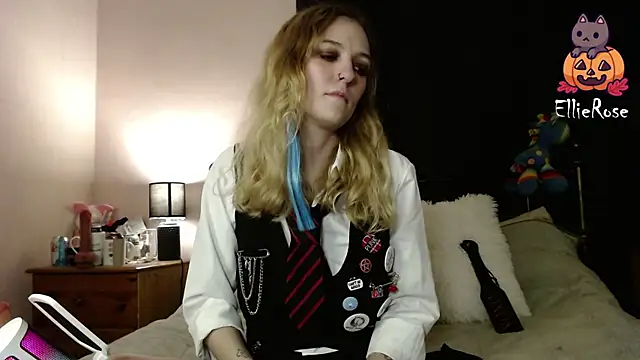 EllieeRose online show from October 11, 11:36 pm