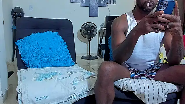 kerlysmith 24 online show from May 15, 3:19 pm