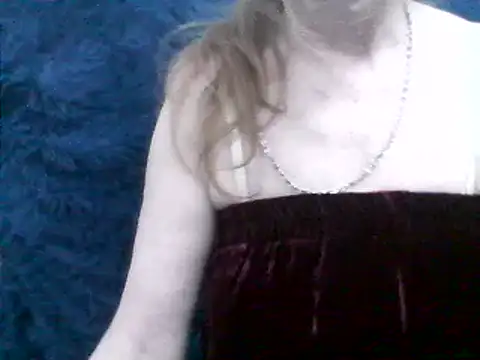 CarlyTreat online show from December 9, 6:25 pm