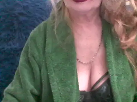 CarlyTreat online show from February 20, 6:13 pm
