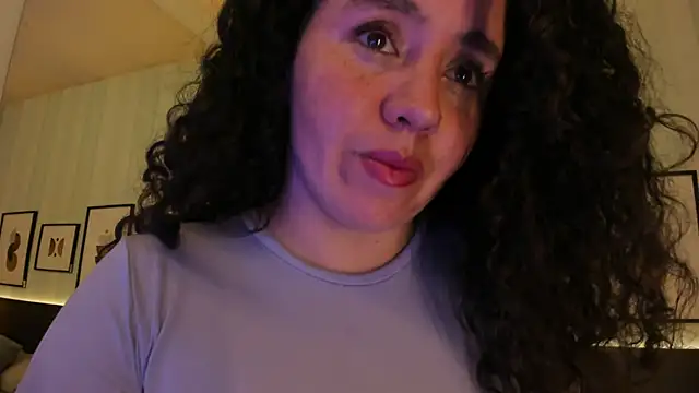 Snapshot of Valeria__soler chatting on March 4, 12:01 pm Valeria soler online show from March 4, 12:01 pm