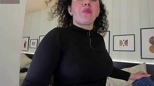 Snapshot of Valeria__soler chatting on March 13, 1:29 pm Valeria soler online show from March 13, 1:29 pm