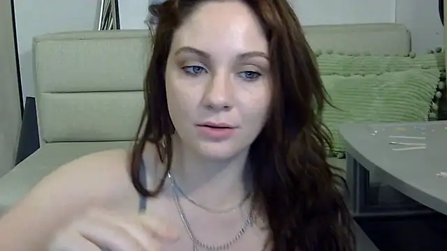 emerieskye20 online show from March 3, 7:06 pm