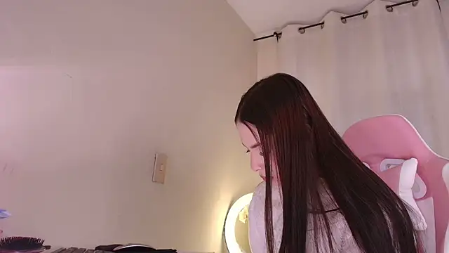 Snapshot of shanakendal2 chatting on October 16, 2:07 pm shanakendal2 online show from October 16, 2:07 pm