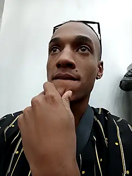 Malkongarcia online show from November 29, 7:39 pm