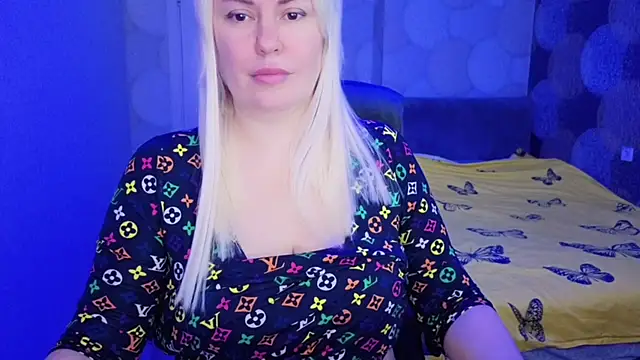 Snapshot of natusik chatting on March 2, 1:08 am natusik online show from March 2, 1:08 am