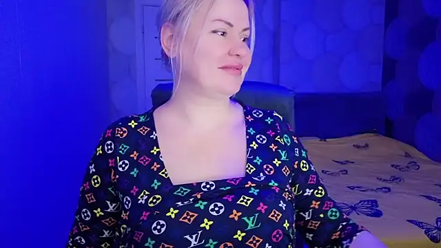 Snapshot of natusik chatting on March 7, 9:01 pm natusik online show from March 7, 9:01 pm