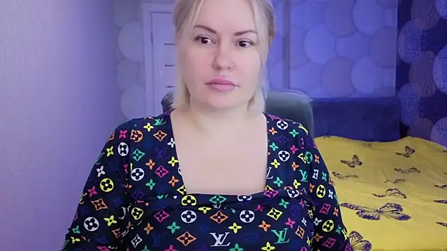 Snapshot of natusik chatting on March 15, 12:49 am natusik online show from March 15, 12:49 am