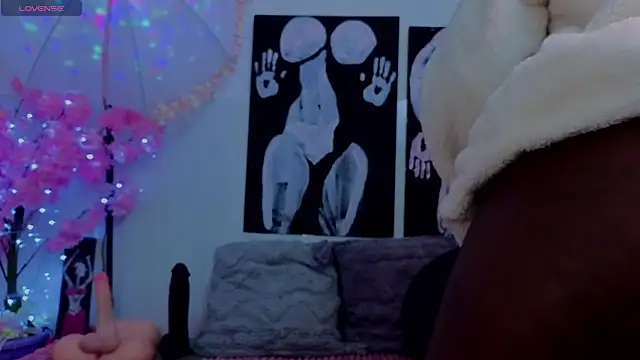 Snapshot of KilyetVera3x chatting on February 2, 5:39 am KilyetVera3x online show from February 2, 5:39 am