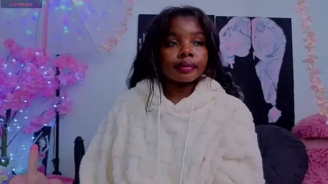 Snapshot of KilyetVera3x chatting on February 6, 5:45 am KilyetVera3x online show from February 6, 5:45 am