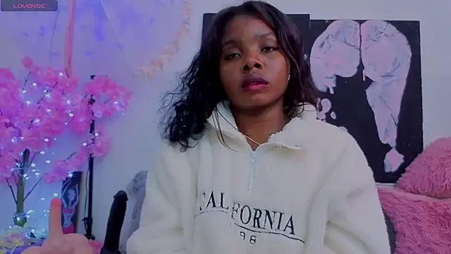 Snapshot of KilyetVera3x chatting on February 7, 6:50 am KilyetVera3x online show from February 7, 6:50 am