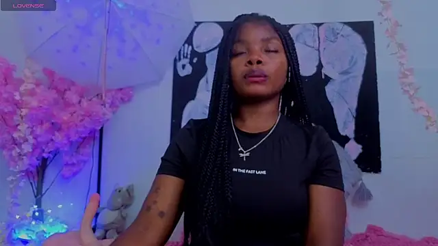 Snapshot of KilyetVera3x chatting on March 25, 5:13 am KilyetVera3x online show from March 25, 5:13 am