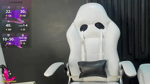 Shayla27 online show from January 24, 1:14 pm