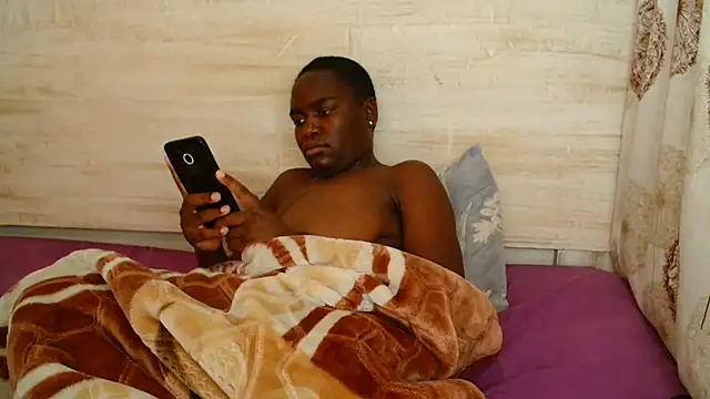 KINKYBLACKDOLL online show from October 3, 12:51 am