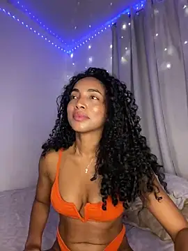 nicoleebony1 online show from January 10, 11:39 pm