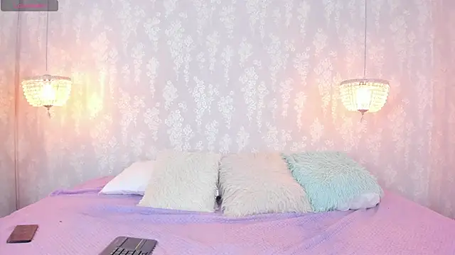 leigh-angels online show from October 9, 5:22 pm