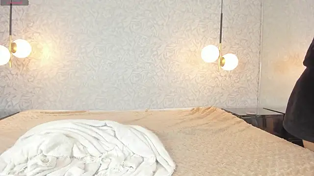 leigh-angels online show from March 21, 10:57 pm