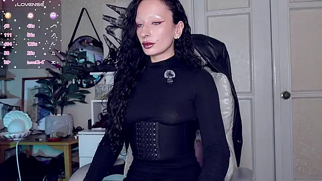 Snapshot of _owner chatting on February 17, 12:45 pm owner online show from February 17, 12:45 pm