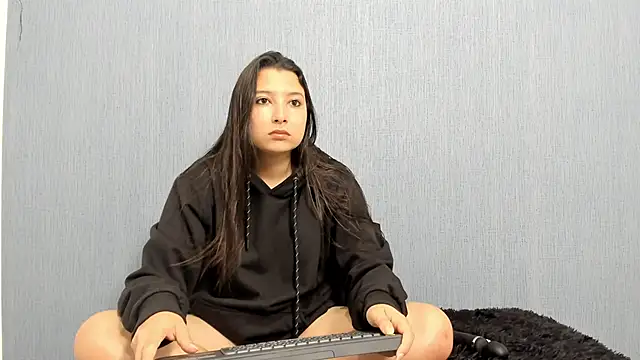 Snapshot of cami-01 chatting on March 12, 7:49 pm cami-01 online show from March 12, 7:49 pm