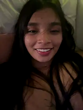 Snapshot of AllegraFiore chatting on December 2, 8:52 am AllegraFiore online show from December 2, 8:52 am